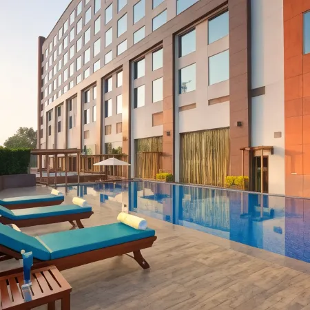 Lemon Tree Hotel, Sector 68, Sohna Road, Gurugram
