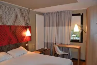 Ibis Chalon-Sur-Saône Europe - プール