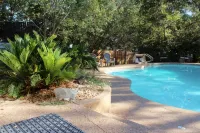 Texas Sunshine Oasis WACO/Silos/Baylor: Pool, Piano, PingPong, Pets on 1/2 acre - Wifi