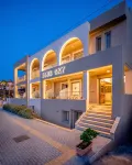 Blue Sky Hotel Apartments - parking