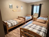 Bear Paw Lodge • Luxury Cabin • Game Room • Fire Pit - Wifi