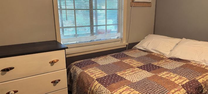 2-Bdrm Lake View/Access Cabin, Family/Pet Friendly, Large Screened Porch, Clean Hotels in Baxter County