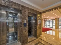 Grand Palace Hotel Hotels near Esenler
