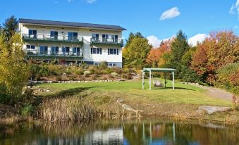 Coppertoppe Inn & Retreat Center