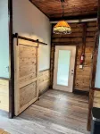 Comfortable cabin. French Lick. Close to everything. Pet friendly. WiFi. Acerage - WiFi