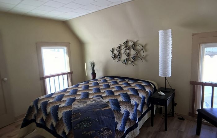 Charming House with Amazing Views! Next to Marina and Tiki Bar