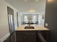 Downtown Salem Chic - 3 Bedroom w/ Parking - 3 ดาว