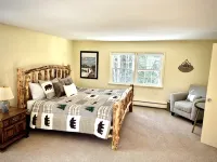 Pet-friendly Rustic Mtn Home+Apt - 民泊