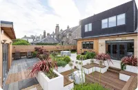 St Andrews 5 Star Luxury Villa,  Garden SPA HotTub, Sauna, Steam Room & parking - Villas