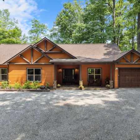 Stunning Views, Superb Atmosphere, Modern Amenities, In the Middle of Nature
