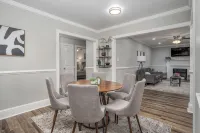 Wonderful - City Centered Private NEW Home - キッチン