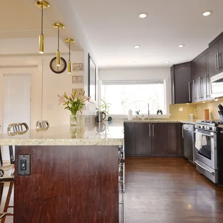 Home Close to Beach and Downtown. Licensed short term rental.