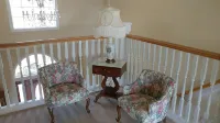 Exquisite Estate on 10 acres in North Albany.  15 minutes to OSU. - Wifi