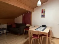 50 metres from the cable car, quiet, spacious apartment, parking and wifi.