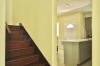 Cozy spacious house near RoseBowl, DTLA, and more