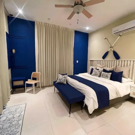 Fanta Sea: Luxe Villa, Pool, 4 Min Drive to Beach