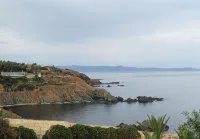 Seafront luxury villa with private swimming pool in Pomos, Cyprus. - 民宿