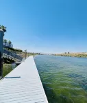 Very RARE, ON the RIVER ! - 4-Star