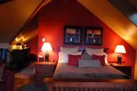 "THE LOFT" romance, luxury, stunning water and mountain views! - 4つ星