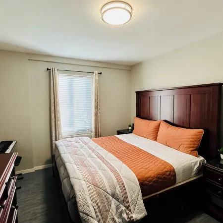 Spacious 5-bedroom house with an incredible view in Glenwood Springs