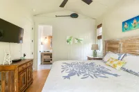 New  Custom  Hawaiian Cottage - Poipu Beach- Koloa, Hi - بوتيك