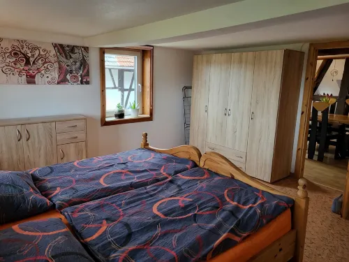 Schöne Große Ferienwohnung für 1-4 Gäste, zum Entspannen Bestens Geeignet - Homestays