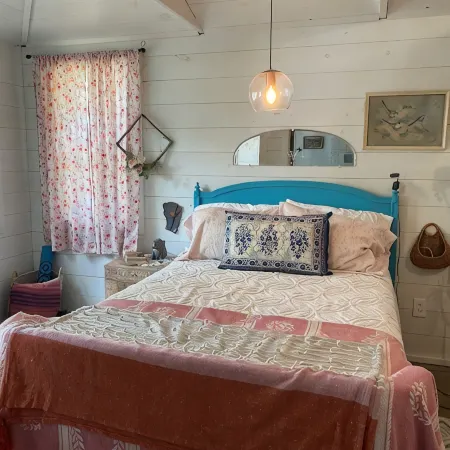 Charming up north cottage on all sports Peach Lake!