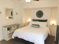 Cozy Private Ohana with Sunset/Ocean Views and Private Entrance - Country Houses