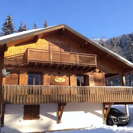 Superb Detached 4 Bedroom Family Chalet. Perfect for Winter and Summer.