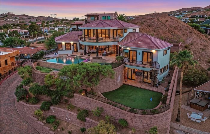 Lake Mead Dream Home