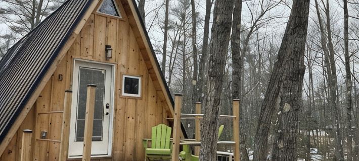 Sister A-Frame in Woods B Hotels in Kennebec County