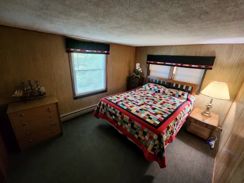 Secluded Lake of the Ozarks Vacation Home Waterfront with a Covered Dock. - Homestays