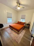 Cozy family friendly home within walking distance of Main Street! - Wifi