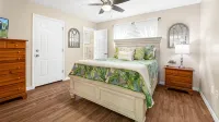 Waterfront Home - GameRoom / Saltwater Pool / Tropical Sunsets / Fish / Swim - 4-Star