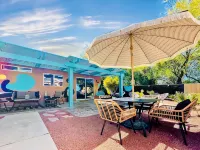 The Jungalow: Luxe Jungle Vibes Meet Modern Desert Living w/ Lagoon Style Pool - 3 Sao