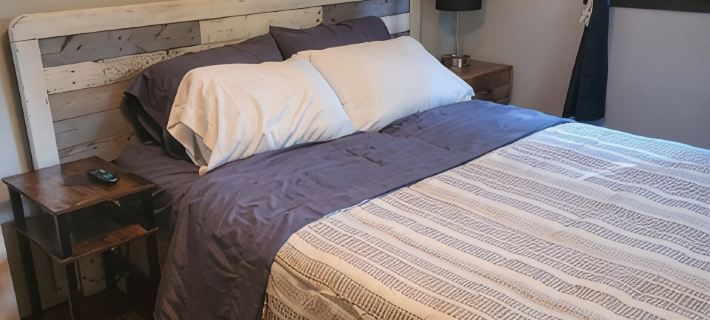 Cozy Cabin walking distance to BEAUTIFUL Higgins Lake! Hotels in Roscommon County