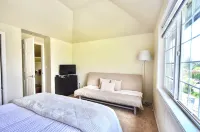 Wonderful 4-Bdrm, 2.5 Bath Home in Renton,15 Min to Seattle,2 Min to Coulon Park - 3-Star