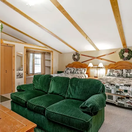 Beaver Creek West 4bd/4ba free Ski shuttle The Perfect Mountain Nest