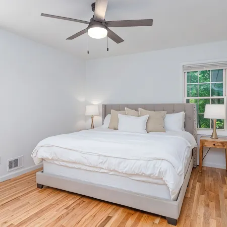 Newly renovated, pristine home Hotels in Chamblee