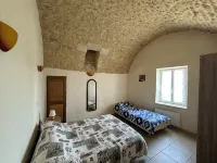 Uzès: superb gîte in a Provencal farmhouse 700m from the town center - piscina