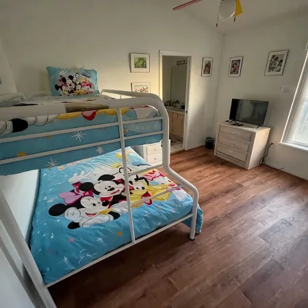 Family-Friendly Vacation Villa Near Disney – Space, Comfort & Fun for Everyone