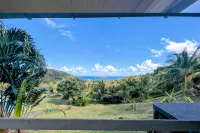 Habitation Pineau - Sea View Duplex with Private Hot Tub, Deshaies -  Apartamentos vacacionales