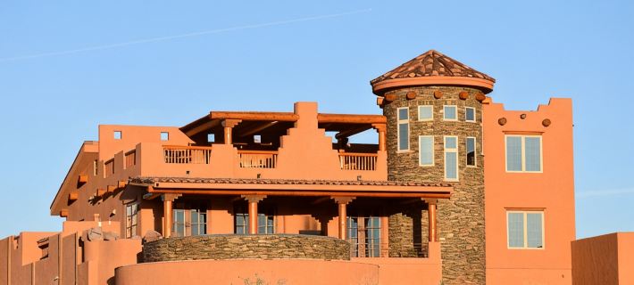 CUSTOM BUILT STUNNING Home Towering above the Colorado River/Lake Pow Page otelleri