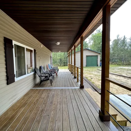 Recently Constructed, Little O Cabin Close to Baldwin-Wolf Lake