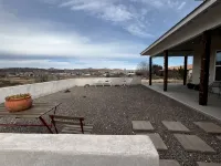 Contemporary all new, entire home perfect for a luxury getaway - Wifi