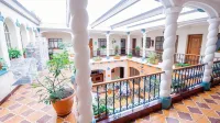 Hotel Pensión Bonifaz - Bãi đậu xe
