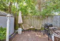 Downtown Canton Walkable 1st Monday Patio Grill Golf Splash Kingdom Pack n Play - Wifi