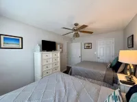 1 Block to Beach Pet Friendly Large Deck & Living Space +Plenty PK - 4-Star