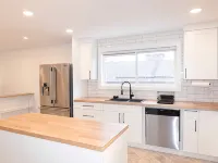 Beautiful quiet space located in the heart of Merritt suburbs. - Wifi