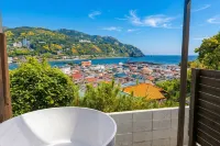 Izu Inatori Ocean View Private Villa - parking